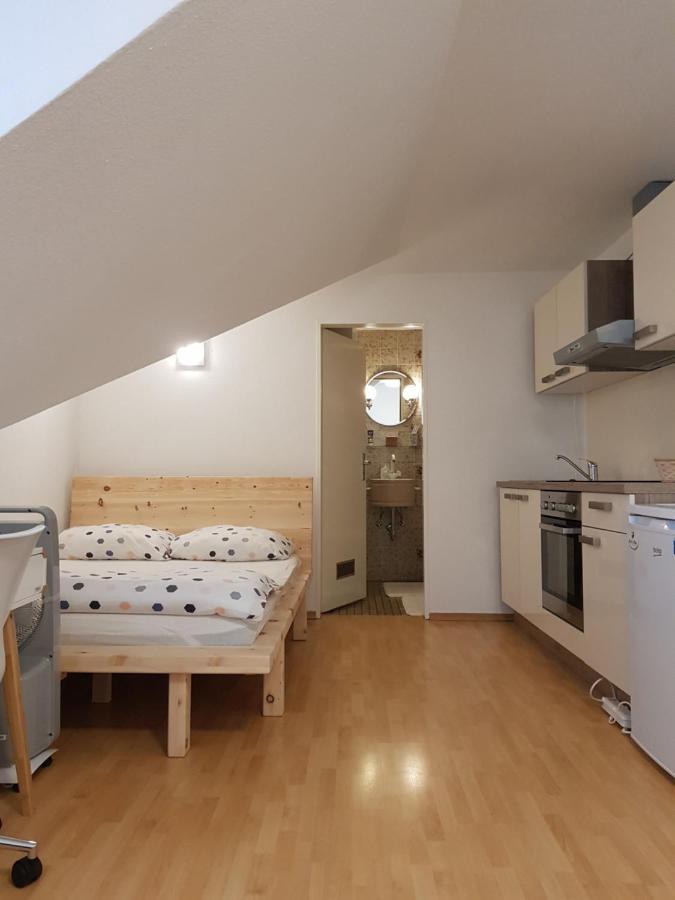 Sonniges Dach-Ferienzimmer Lindau  Bagian luar foto