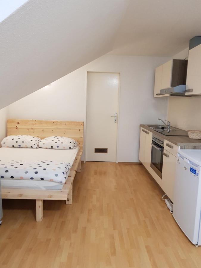 Sonniges Dach-Ferienzimmer Lindau  Bagian luar foto